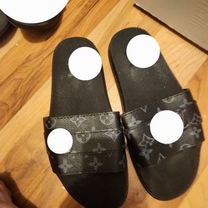Fashion Sandals Size 7